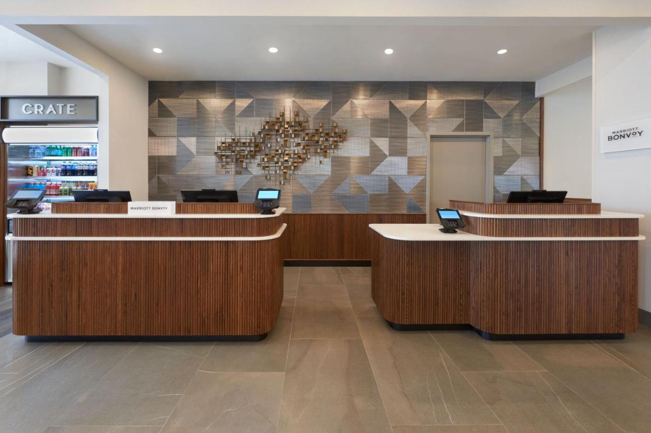 Courtyard By Marriott Kitchener Hotel Eksteriør billede