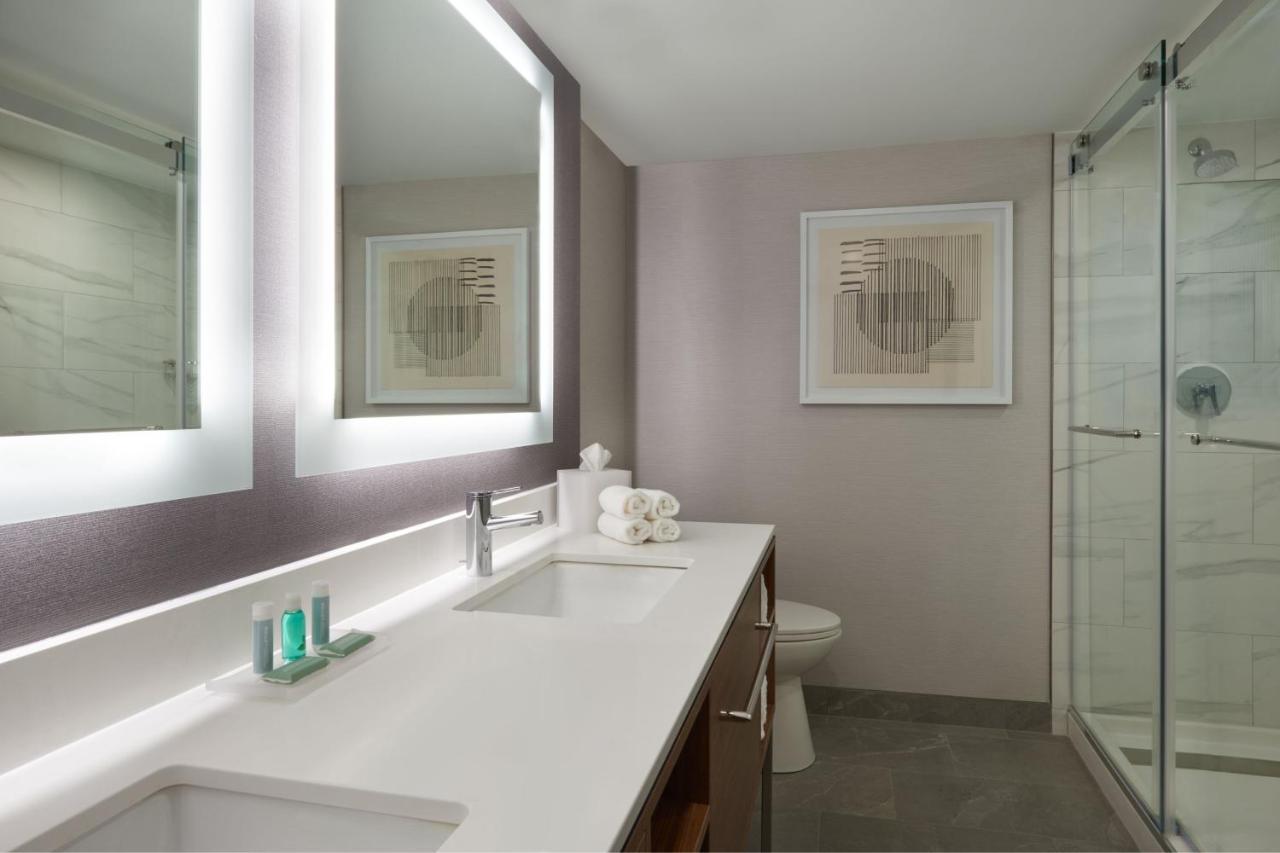 Courtyard By Marriott Kitchener Hotel Eksteriør billede