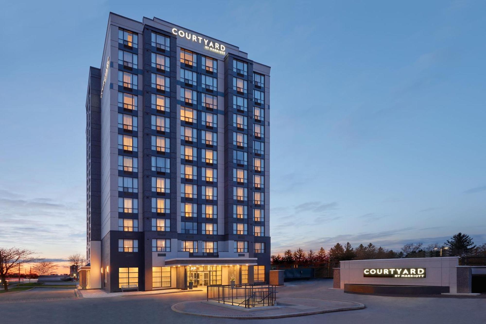 Courtyard By Marriott Kitchener Hotel Eksteriør billede